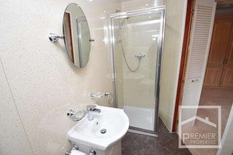 En-suite shower room