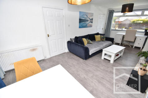 Lounge dining room