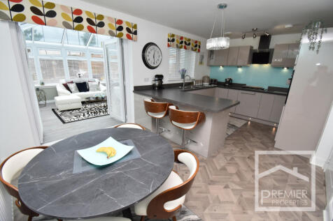 Kitchen diner