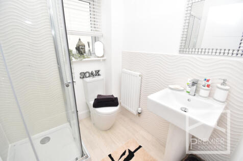 Ensuite shower room