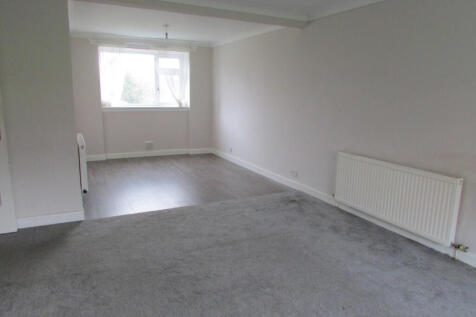 Lounge/Dining Area