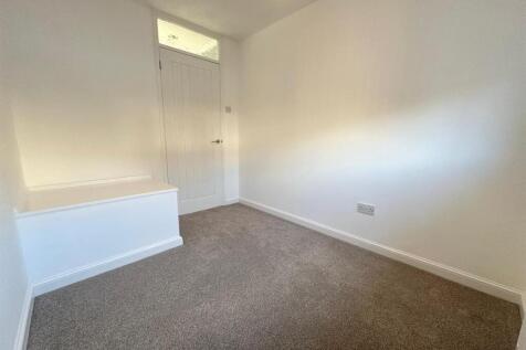 WhatsApp Image 2025-11-20 at 9.19.17 AM.jpeg