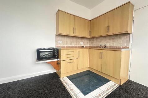 WhatsApp Image 2025-12-05 at 1.27.45 PM (10).jpeg