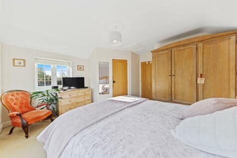 WhiteCottageWeb30.jpg