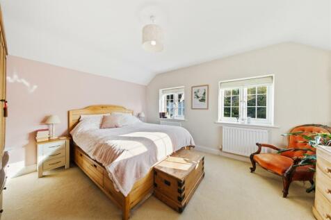 WhiteCottageWeb29.jpg