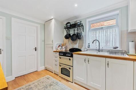 10RoseberySt13.jpg