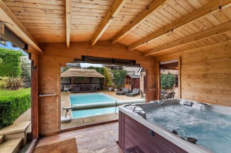 HighfieldLodge18.jpg