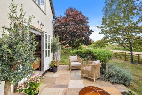 RoseCottageWeb07.jpg