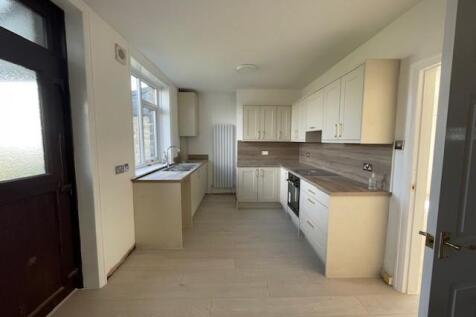 Kitchen 1.jpg