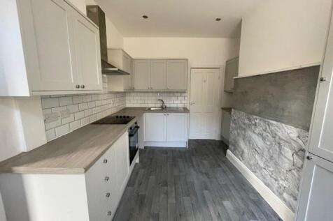 Kitchen 2.jpg