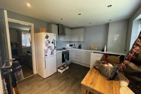 Kitchen 1.jpg