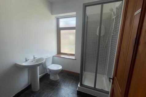 Shower Room.jpg