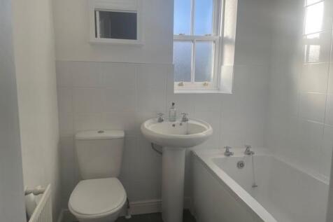 Bathroom.jpg