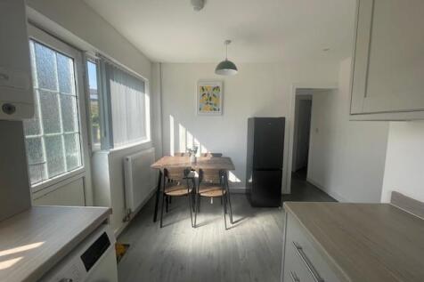 Kitchen Diner 1.jpg