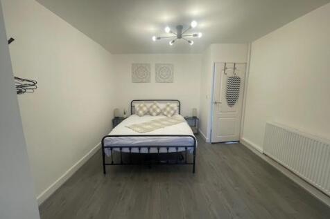 Bedroom11.jpg