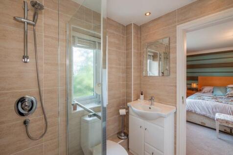 Bed 2- en-suite