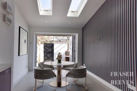 OPEN PLAN KITCHEN / DINER