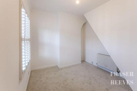 BEDROOM ONE (FRONT)