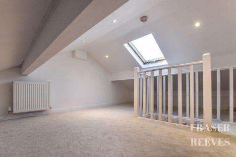 LOFT ROOM