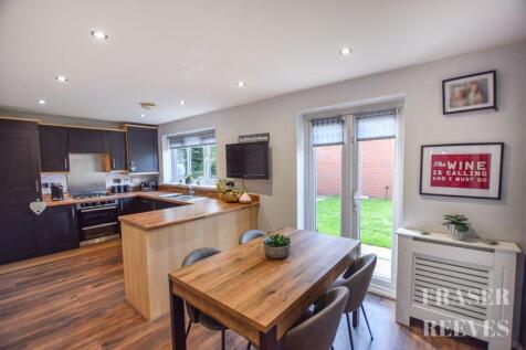 KITCHEN / DINER