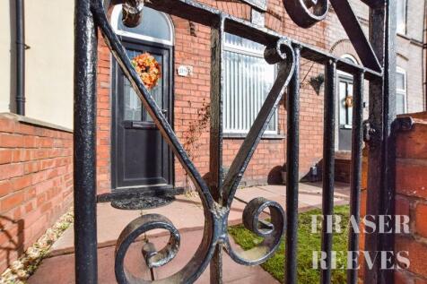 garden-fronted terrace