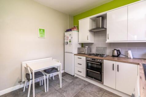 Kitchen / Dining Roo