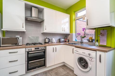 Kitchen / Dining Roo