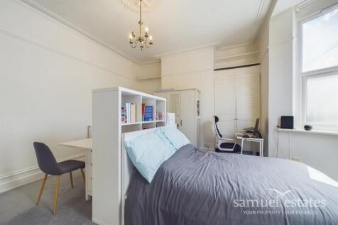 Studio / Reception