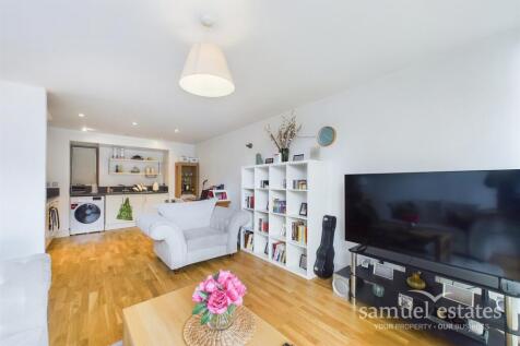 Living Room / Kitche