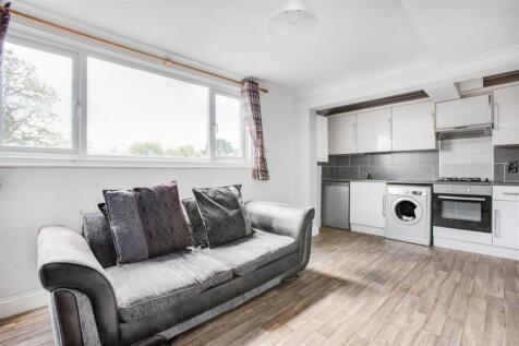 Living Room / Kitche