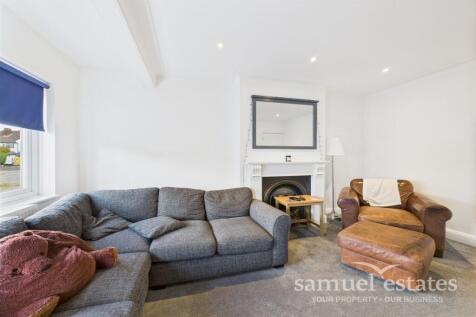Living Room / Kitche