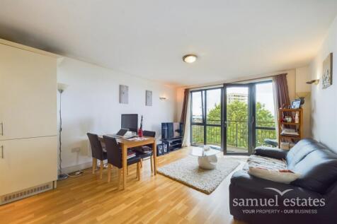 Living Room / Kitche