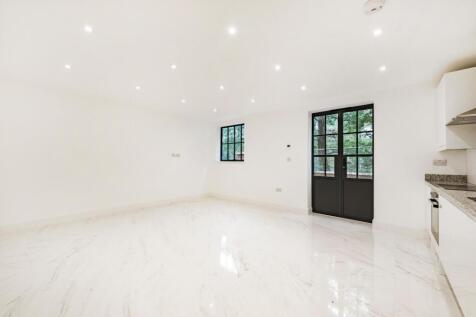 Living Room / Kitche