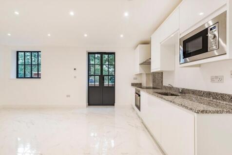 Living Room / Kitche