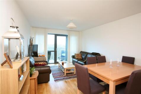 Living Room / Kitche