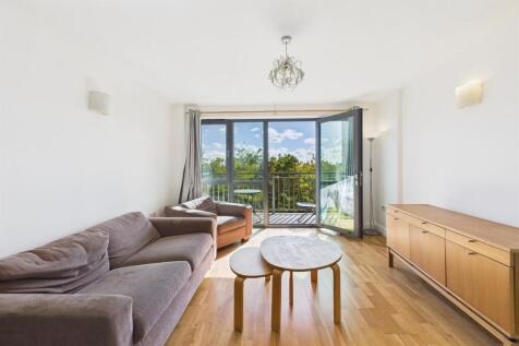 Living Room / Kitche