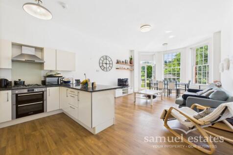 Living Room / Kitche