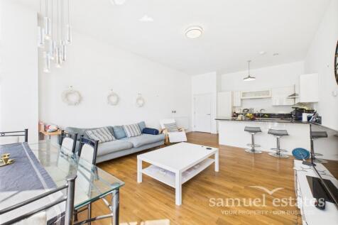 Living Room / Kitche