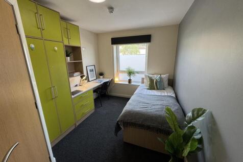 Main Building Bedroom.jpg