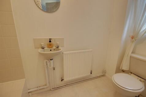 Cloaks/Shower Room
