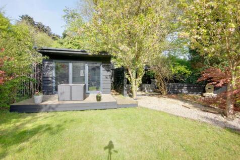 Garden Chalet