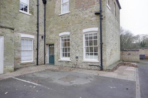 Garage &amp; Parking