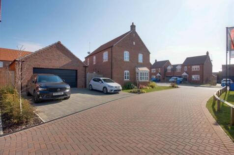 Drive &amp; Garage