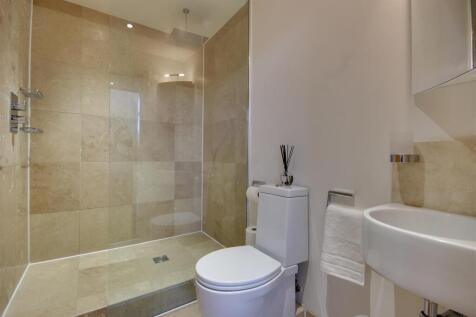 Cloaks/Shower Room