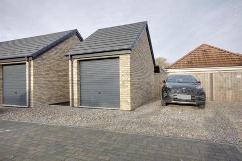 Garage &amp; Parking