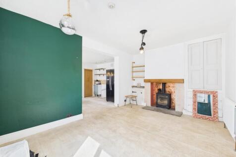 Sitting/Dining Room