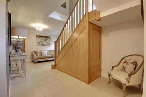 Central Entrance Hallway