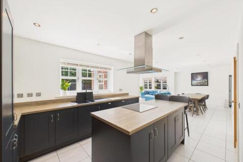 Open Plan Living Kitchen