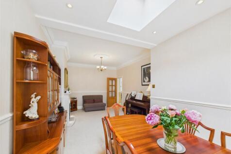 Dining/Sitting Room