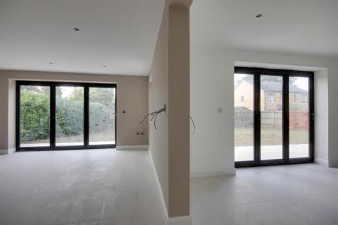 Sitting/Dining Room
